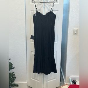 Black lace bodycon midi.